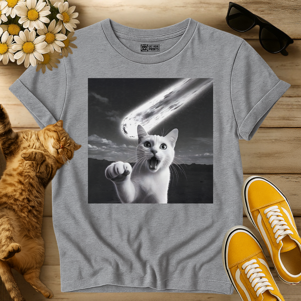 Shocked Cat Meteor Selfie T-Shirt