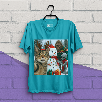 Cat Selfie with Bigfoot Alien & Snowman Christmas T-Shirt