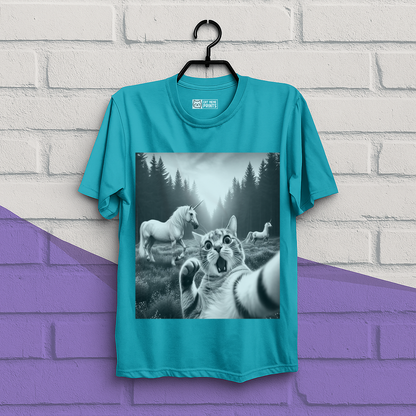 Surprised Cat Selfie With Unicorns T-Shirt
