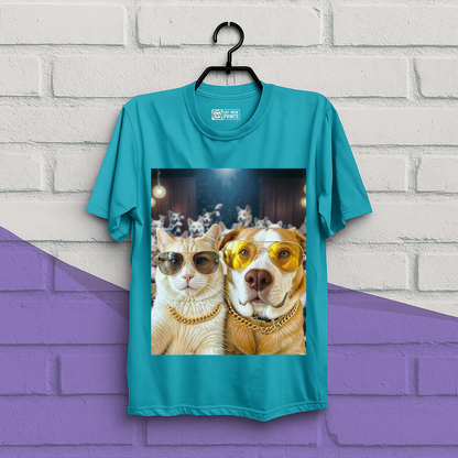 Cat & Dog Selfie in Dogs Party T-Shirt