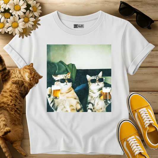 Chill & Cool Cats Drinking Selfie T-Shirt