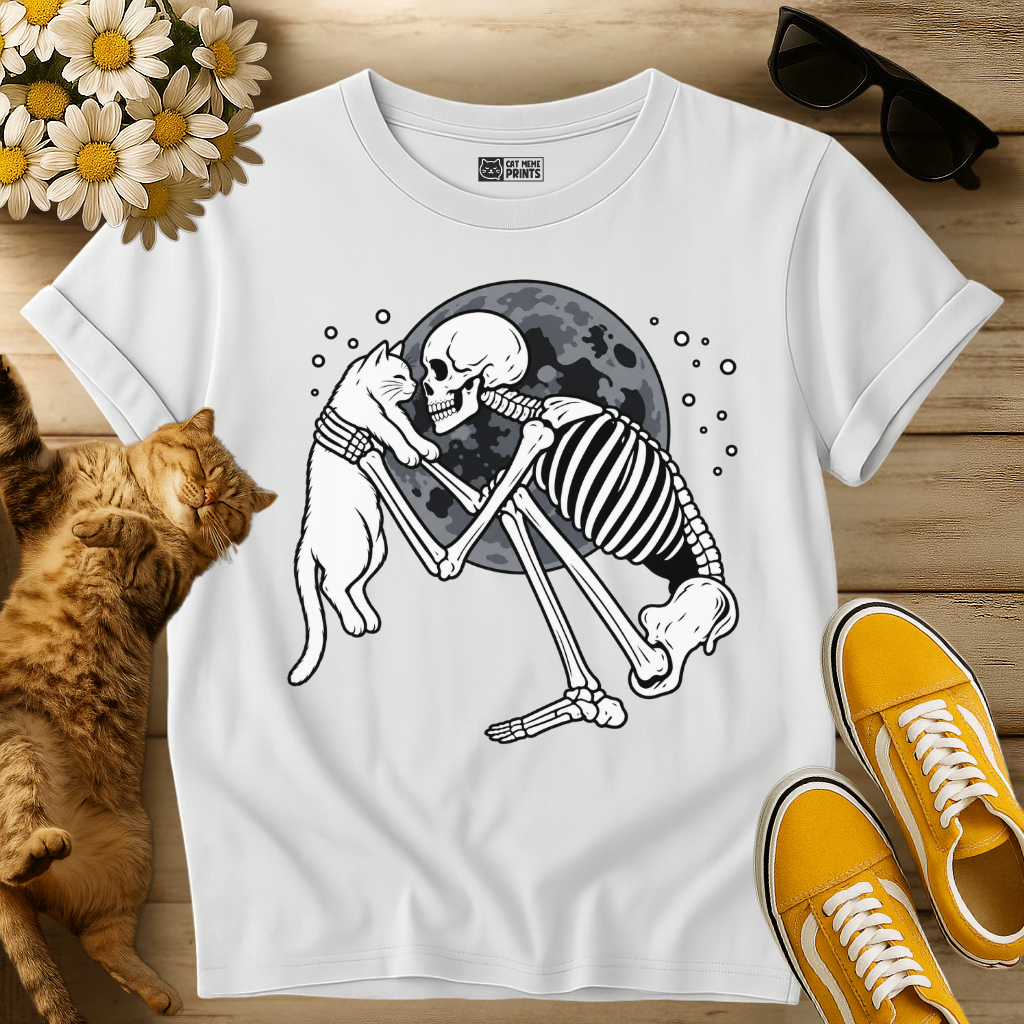 Scary Skeleton Holding Cute Kitty T-Shirt