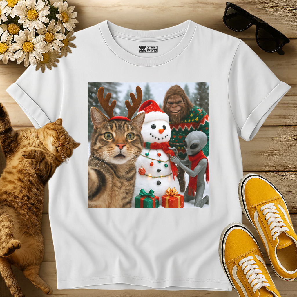 Cat Selfie With Snowman Bigfoot Alien T-Shirt