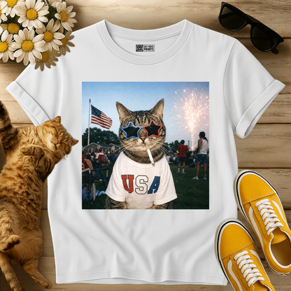 Patriotic Cat Celebrating 250 Years July 4th T-Shirt