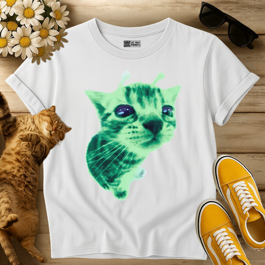 Gnarp Cat Aien Halloween T-Shirt