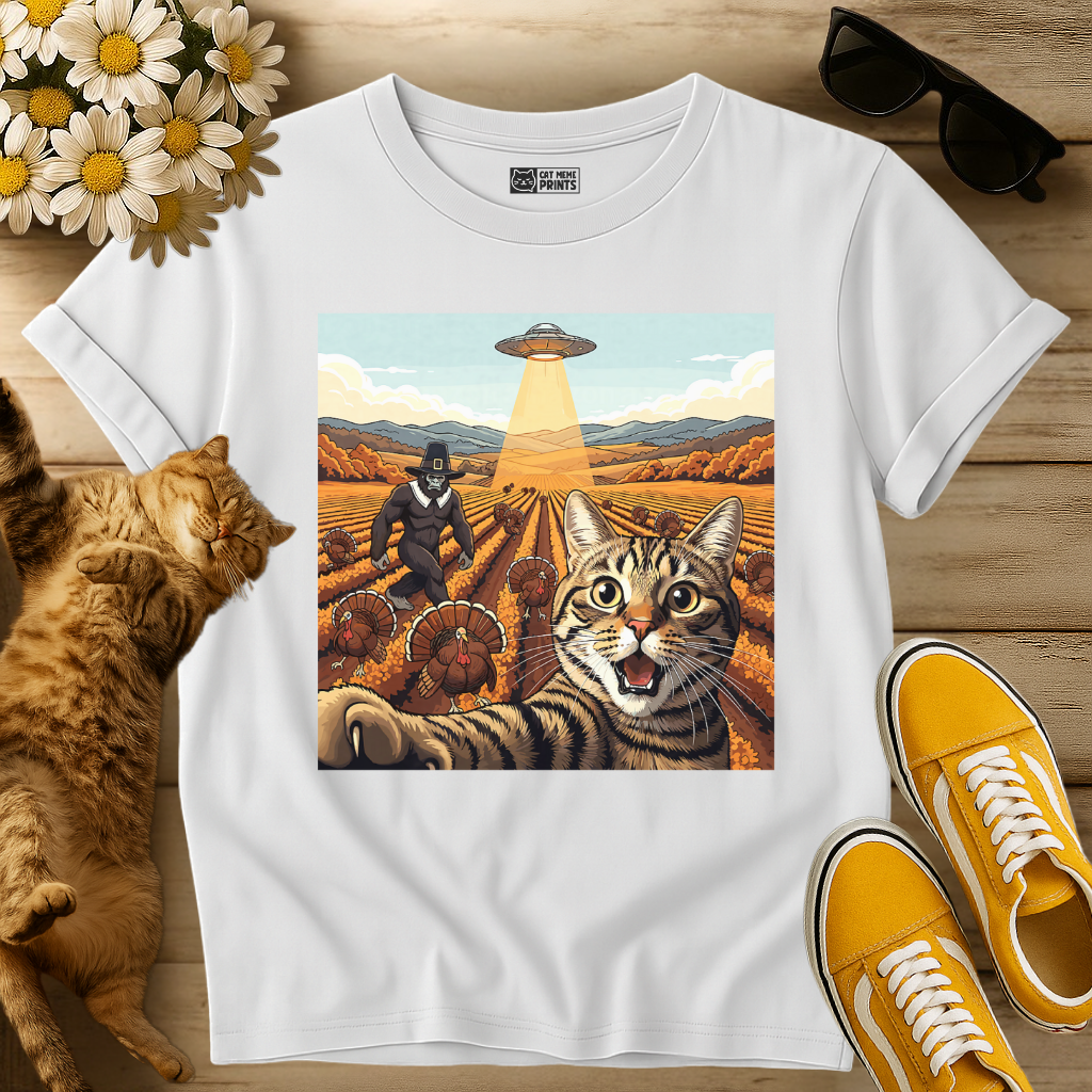 Cat Selfie With Tureky UFO Bigfoot T-Shirt