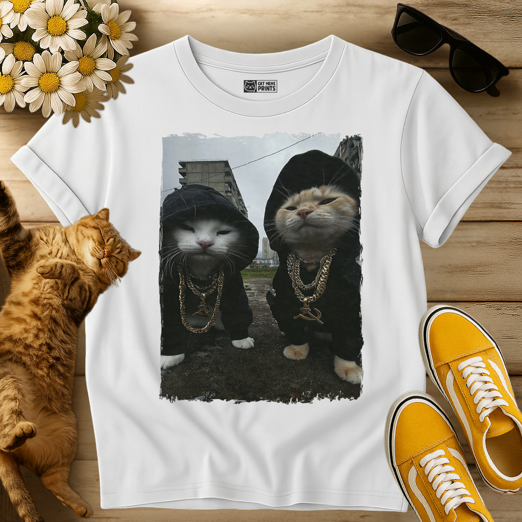 Gangster Cats in Streetwear T-Shirt